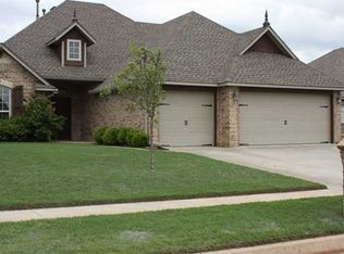 3304 Elmo Way, Moore, OK 73160