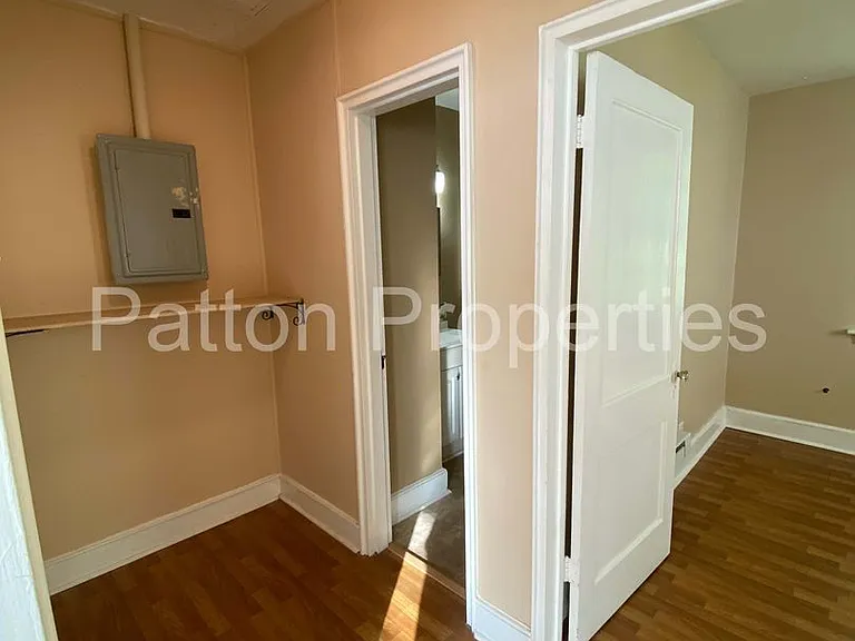 1013-1015 Munsen Springs Dr - Inside CoC - R16501-02-14 — Photo 9