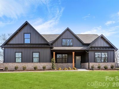 135 Harbourtown Dr, Cherryville, NC, 28086