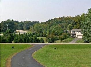 518 Oak Valley Ln NW, Rochester, MN 55901