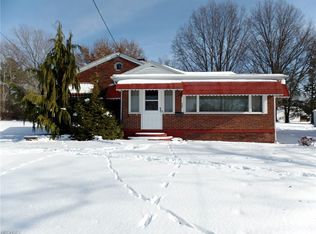 527 Mehlo Ln, Youngstown, OH 44509