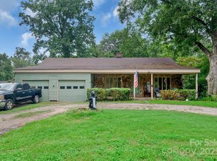 1262 Lawrence Rd, Clover, SC 29710