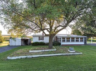 944 Garnsey Rd, Palmyra, NY 14522