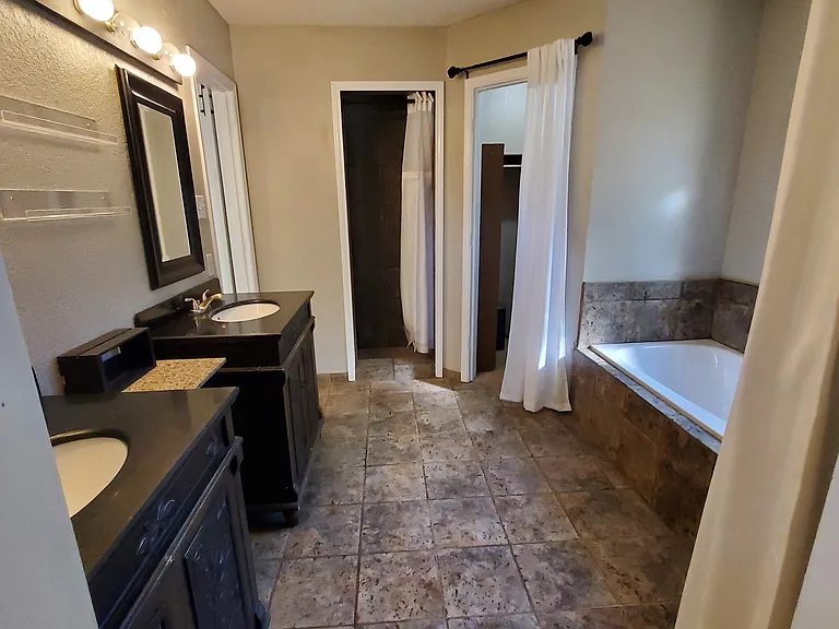 4700 Andalusia Trl — Photo 18