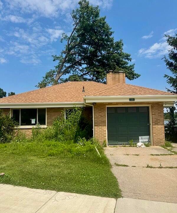 2nd image of 28 E 3rd St