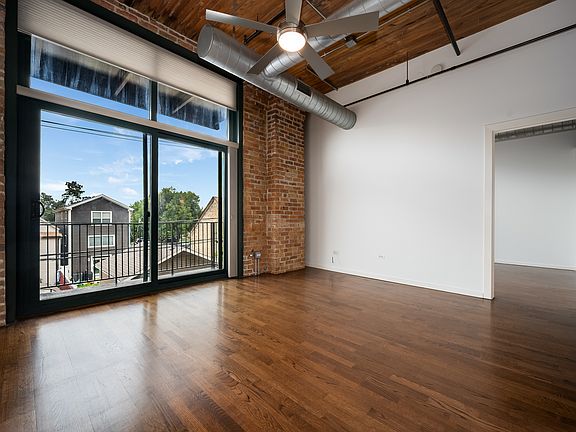 3rd image of 3500 S Sangamon St APT 208