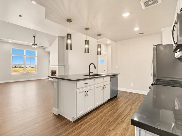 4260 Vulcan Creek Dr #307, Loveland, CO 80538