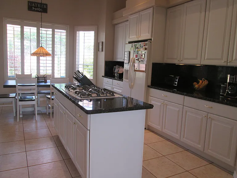 5745 E Sunset Point Dr — Photo 9