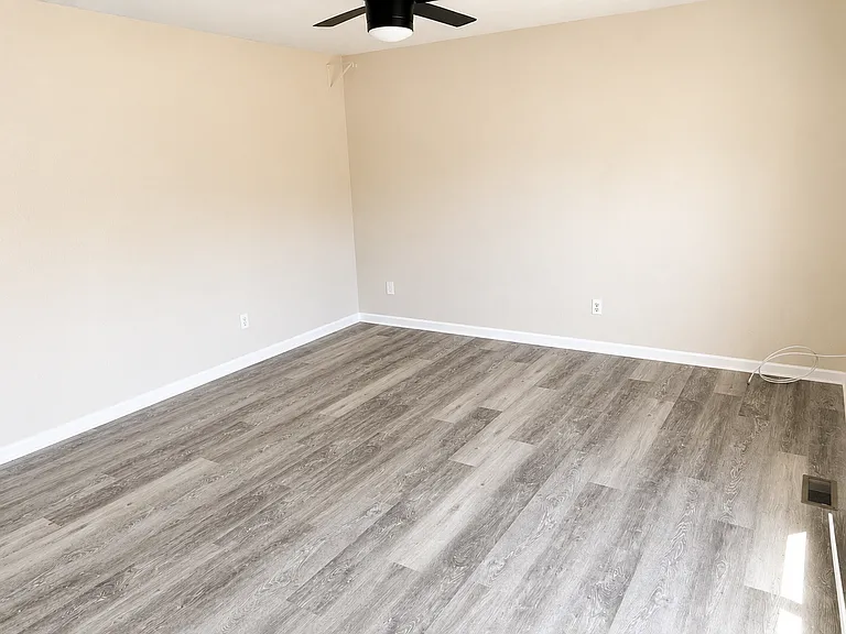 Windsor Townhomes Community — Photo 48