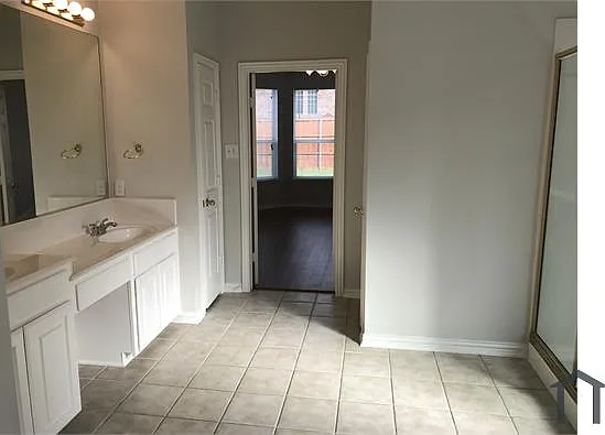 10410 Panks Ct — Photo 14