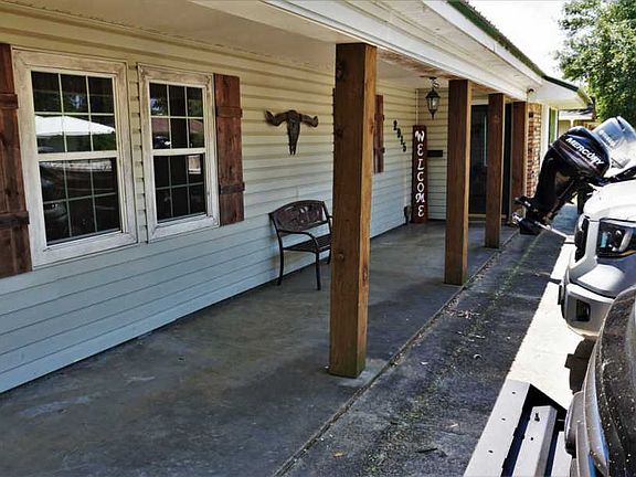 2nd image of 2915 Avenue M