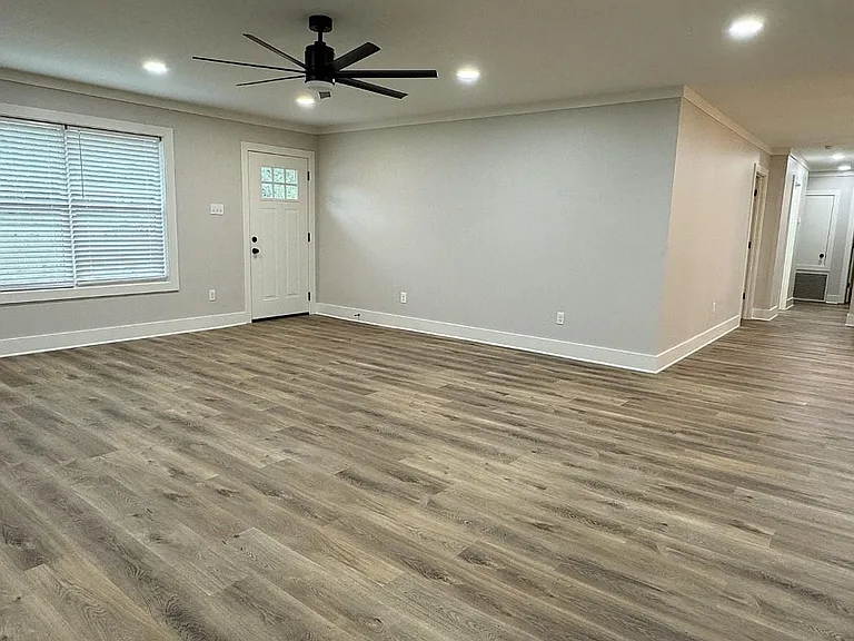 200 Wall Williams Rd — Photo 17