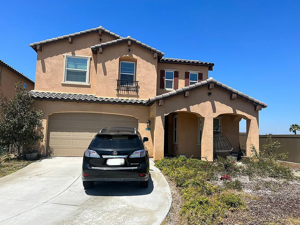 1152 Monterey Pl