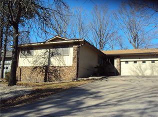 6 Brighstone Ln, Bella Vista, AR 72715