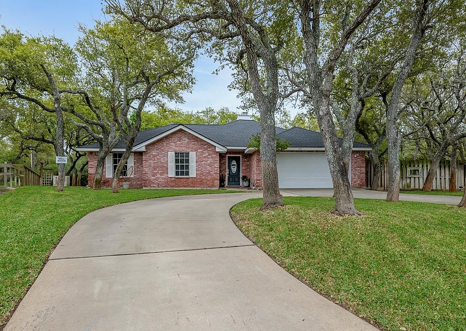 1st image of 100 Sanleanna Dr