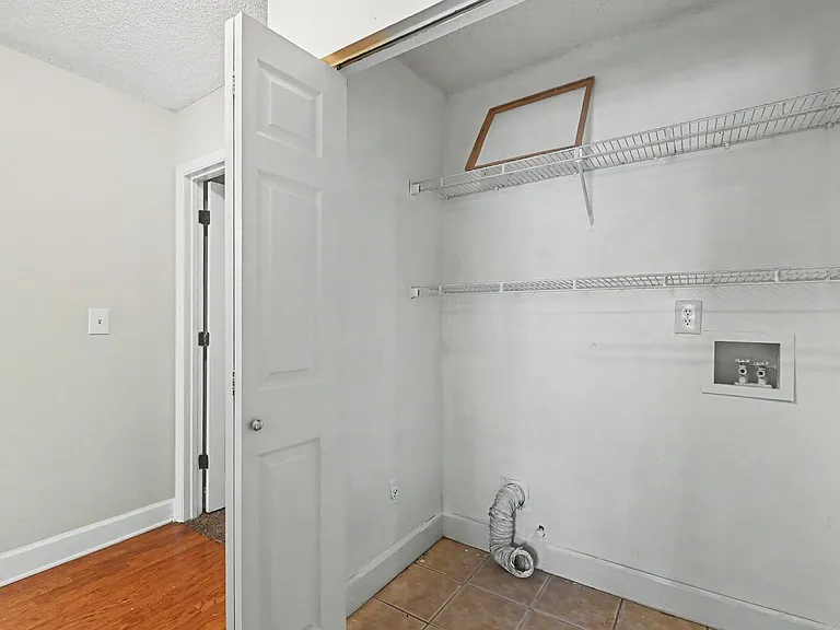 3543 Broad Oak Ct — Photo 14