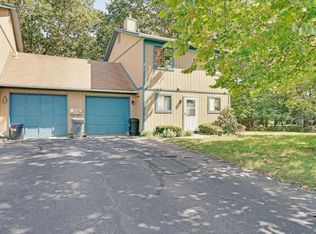 8 Swallow Ln, Howell, NJ 07731