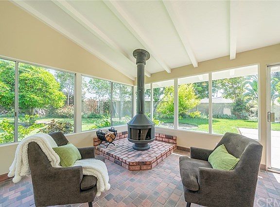 3rd image of 15592 Garland Cir