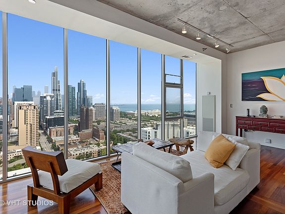 4th image of 1720 S Michigan Ave APT 3018