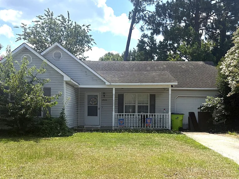 2422 White Rd — Photo 3