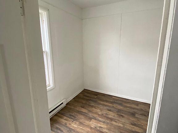 2nd image of 30 Glen Ave