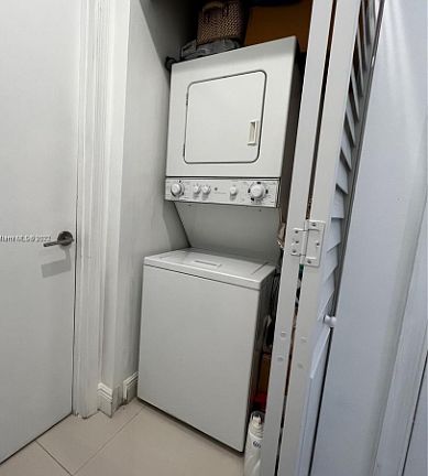 4th image of 7930 East Dr #728