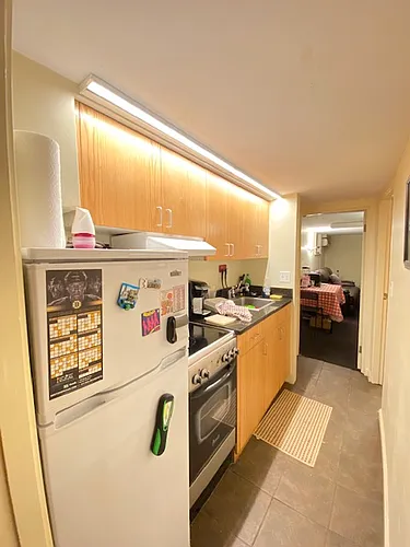 336 1/2 Walden St #B Photo 1