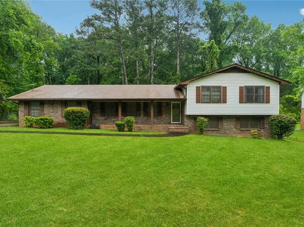 2255 Chippewa Dr, Riverdale, GA 30296