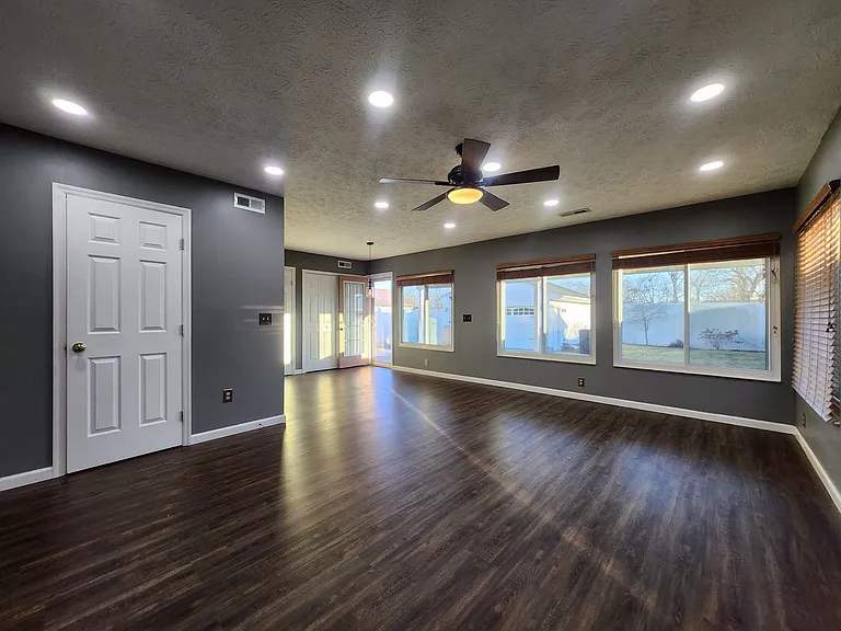 1222 Sunset Dr — Photo 10