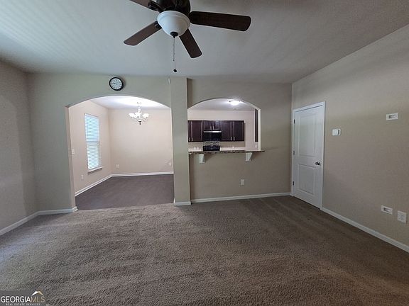 3rd image of 7088 Creeksong Dr