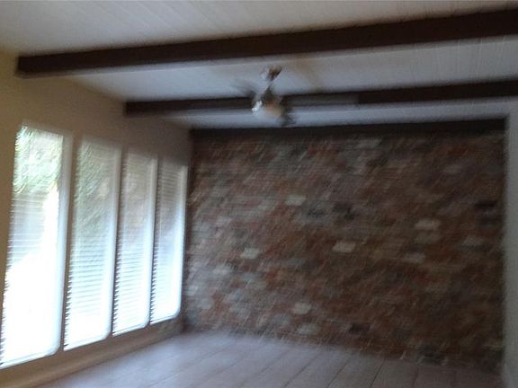 4th image of 4944 Woodway Dr APT 5