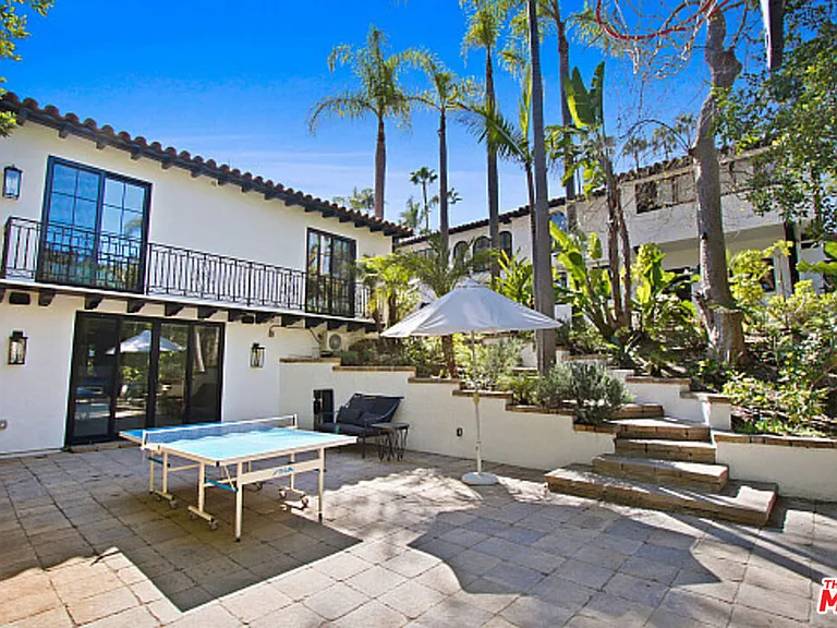 9451 Sunset Blvd — Photo 33