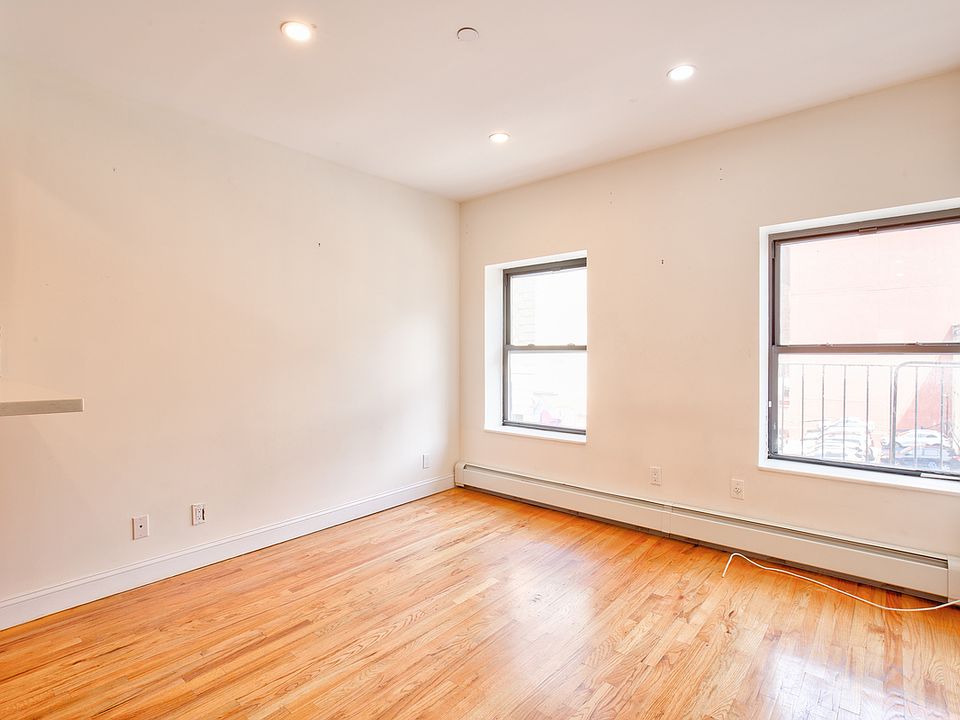 1st image of 401 8th Ave #3