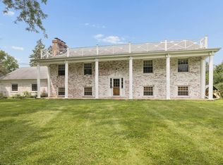 1N480 Indian Knoll Rd, West Chicago, IL 60185