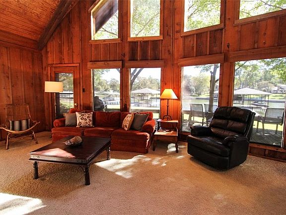 5th image of 203 Shady Shores Dr