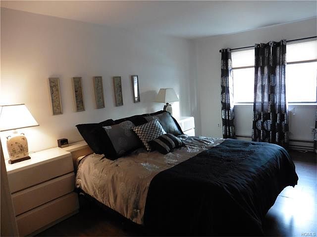 1st image of 122 Richard Ct #A