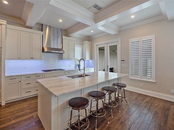 5th image of 3923 Haws Ln #4