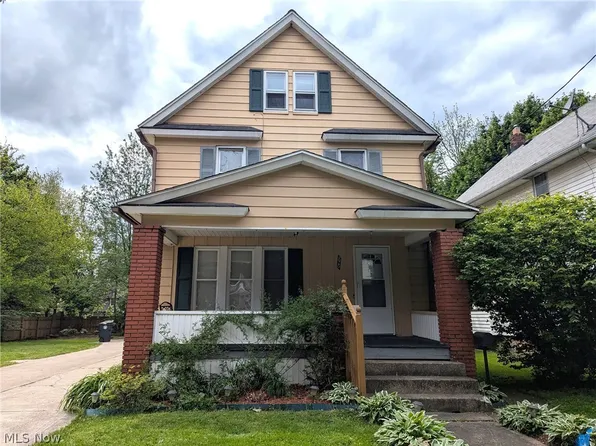876 Avon St, Akron, OH 44310