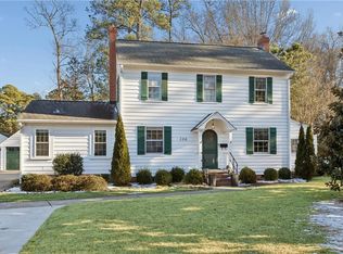 106 James River Dr, Newport News, VA 23601