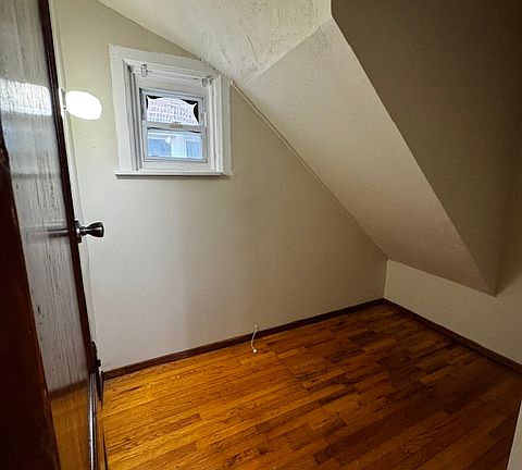 5th image of 4606 N Saint Louis Ave Unit 1