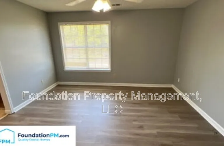 2485 Wellons Ave — Photo 9