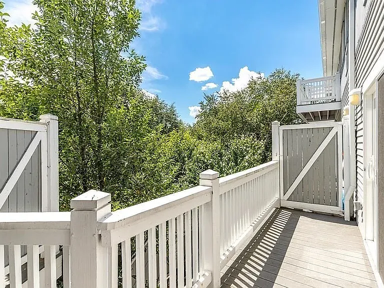 20 Ship Ave #6 — Photo 16