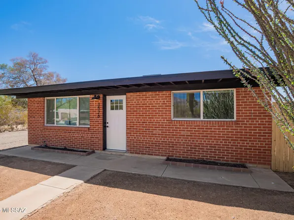 3526 E Blacklidge Dr, Tucson, AZ 85716