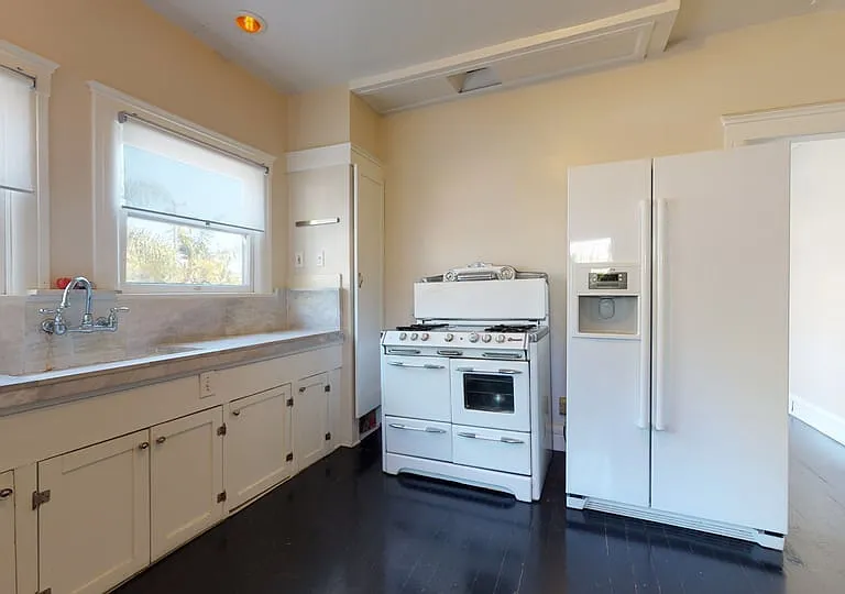 427 Sunset Ave — Photo 23