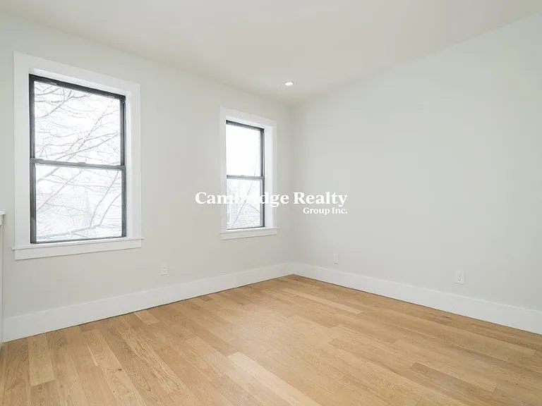 8 Elko St #12T — Photo 6