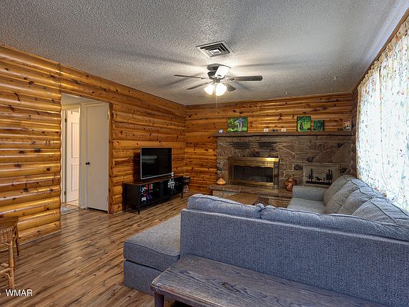 3rd image of 4966 Sherwood Dr