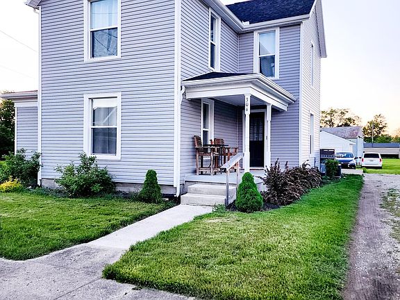3rd image of 304 W Walnut St
