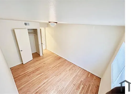 8149 S Exchange Ave — Photo 9
