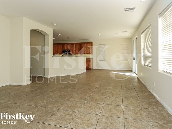 2nd image of 5528 Latrobe Bluff St