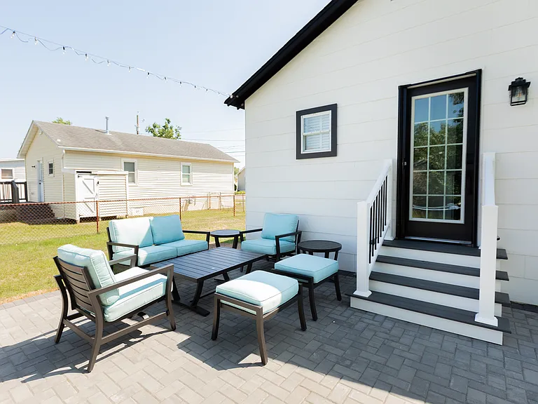 107 Arbor Rd — Photo 15